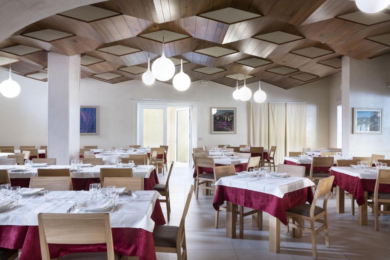Al Gabbiano Hotel Bosa Marina